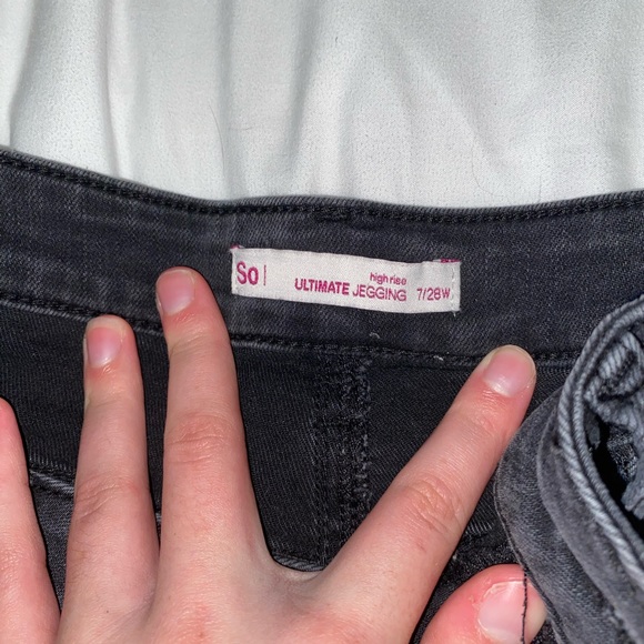 BLACK JEGGINGS - Picture 2 of 3